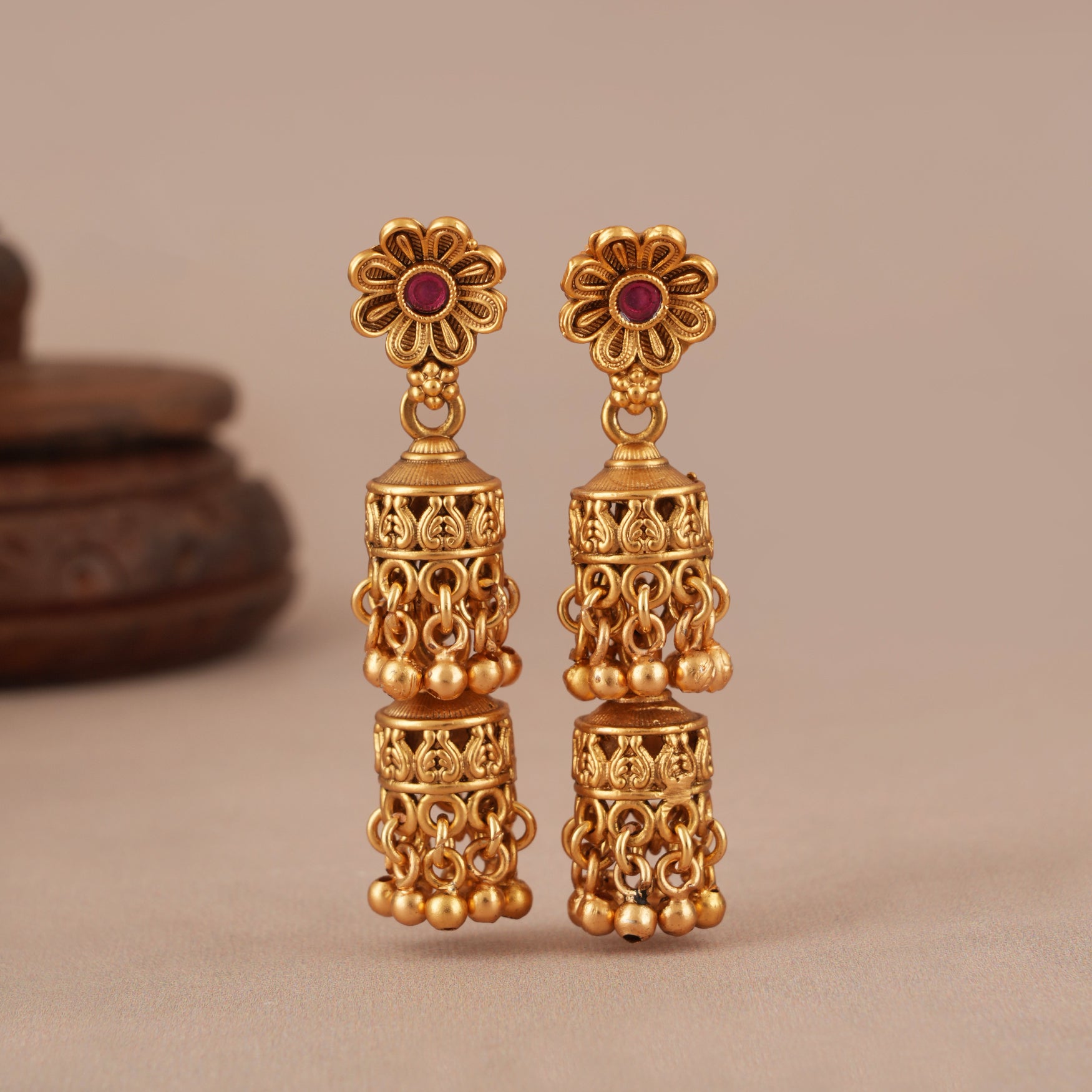 Beautiful stone antique gold choker necklace set