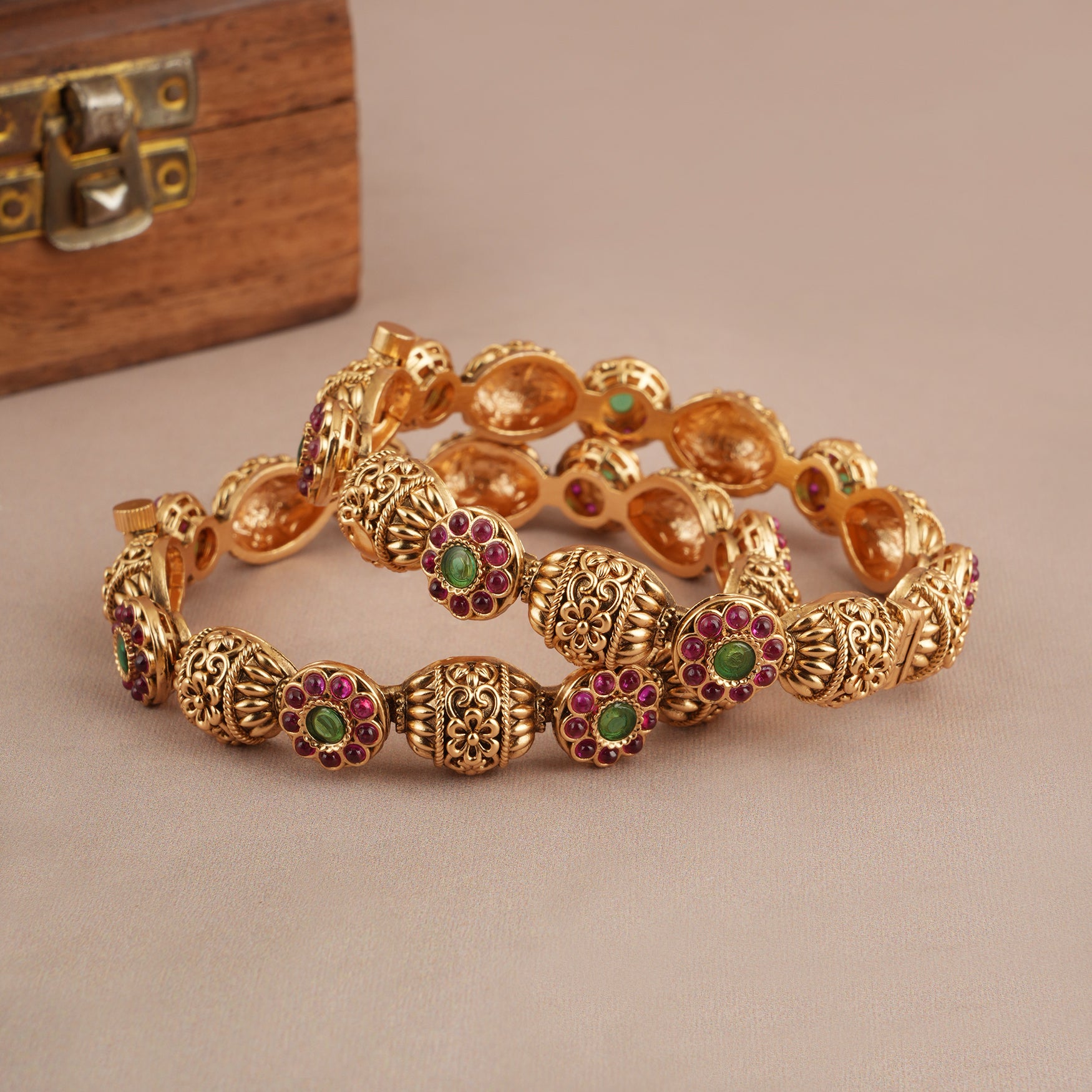 Stunning stone antique gold multicolor bangle set