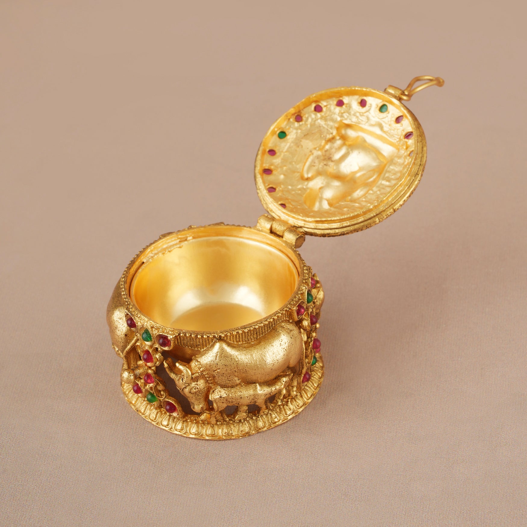 Beautiful antique gold stone maa lakshmi sindoor box I Temple jewelry