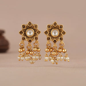 Cute elegant antique gold kundan earring
