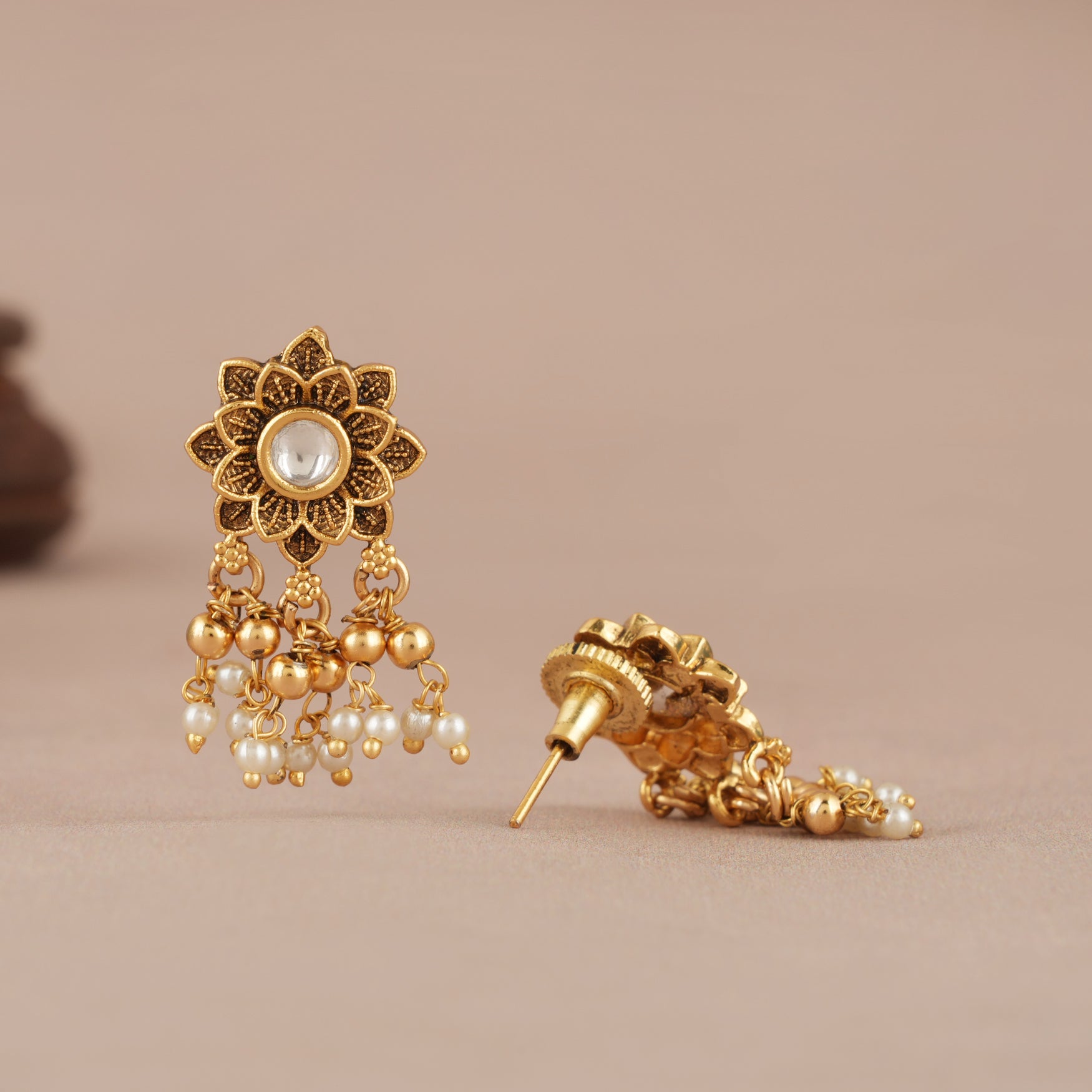 Cute elegant antique gold kundan earring