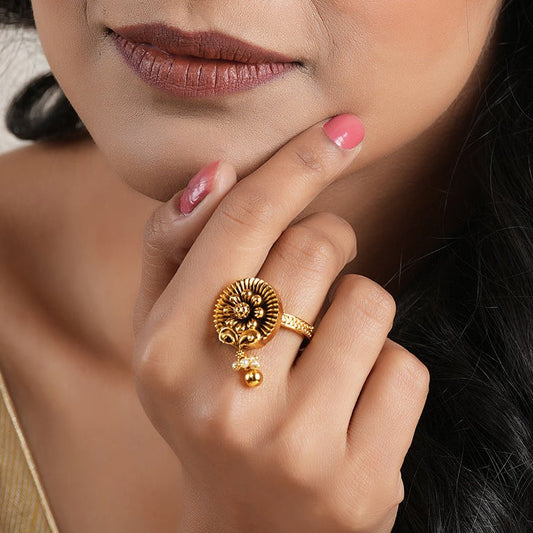 Elegant sleek floral antique gold finger ring