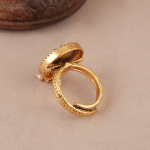 Elegant sleek floral antique gold finger ring