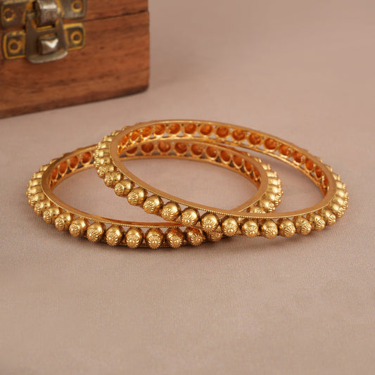 Plain antique gold ball bangle set