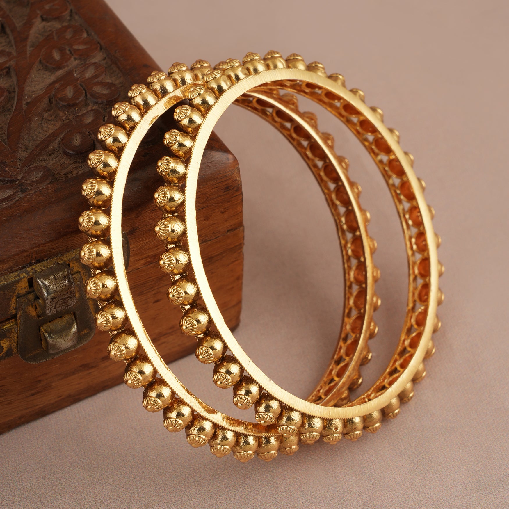 Plain antique gold ball bangle set