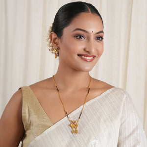 Sleek stone antique gold mangalsutra set