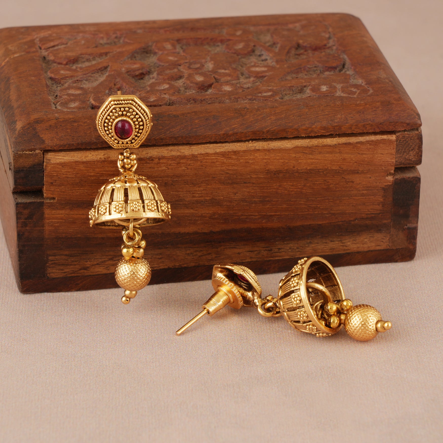 Long antique gold stone necklace set