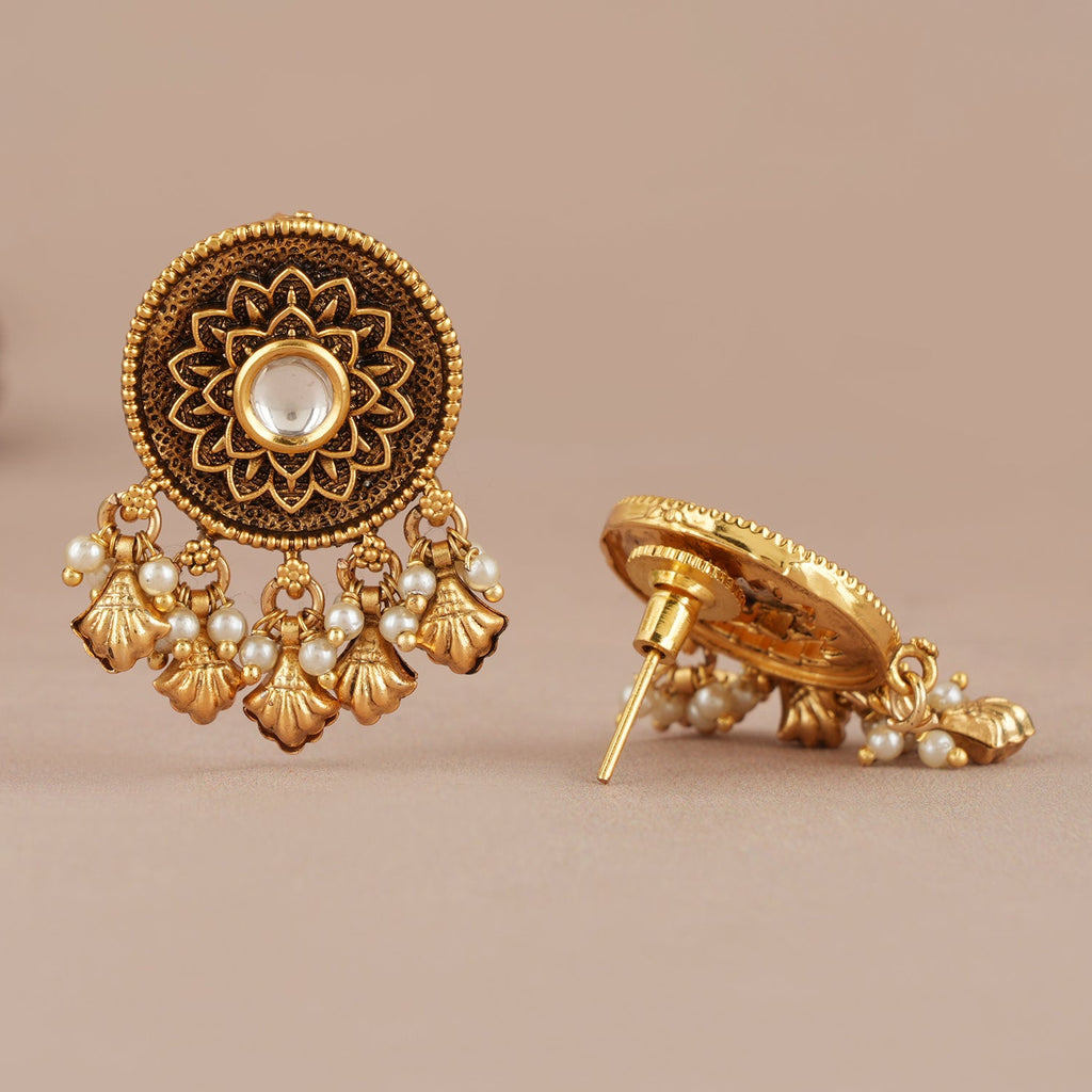 Elegant antique gold kundan pearl drop earring