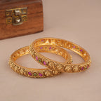 Beautiful paisley antique gold stone bangle set