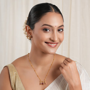 Elegant ruby gold pendant set