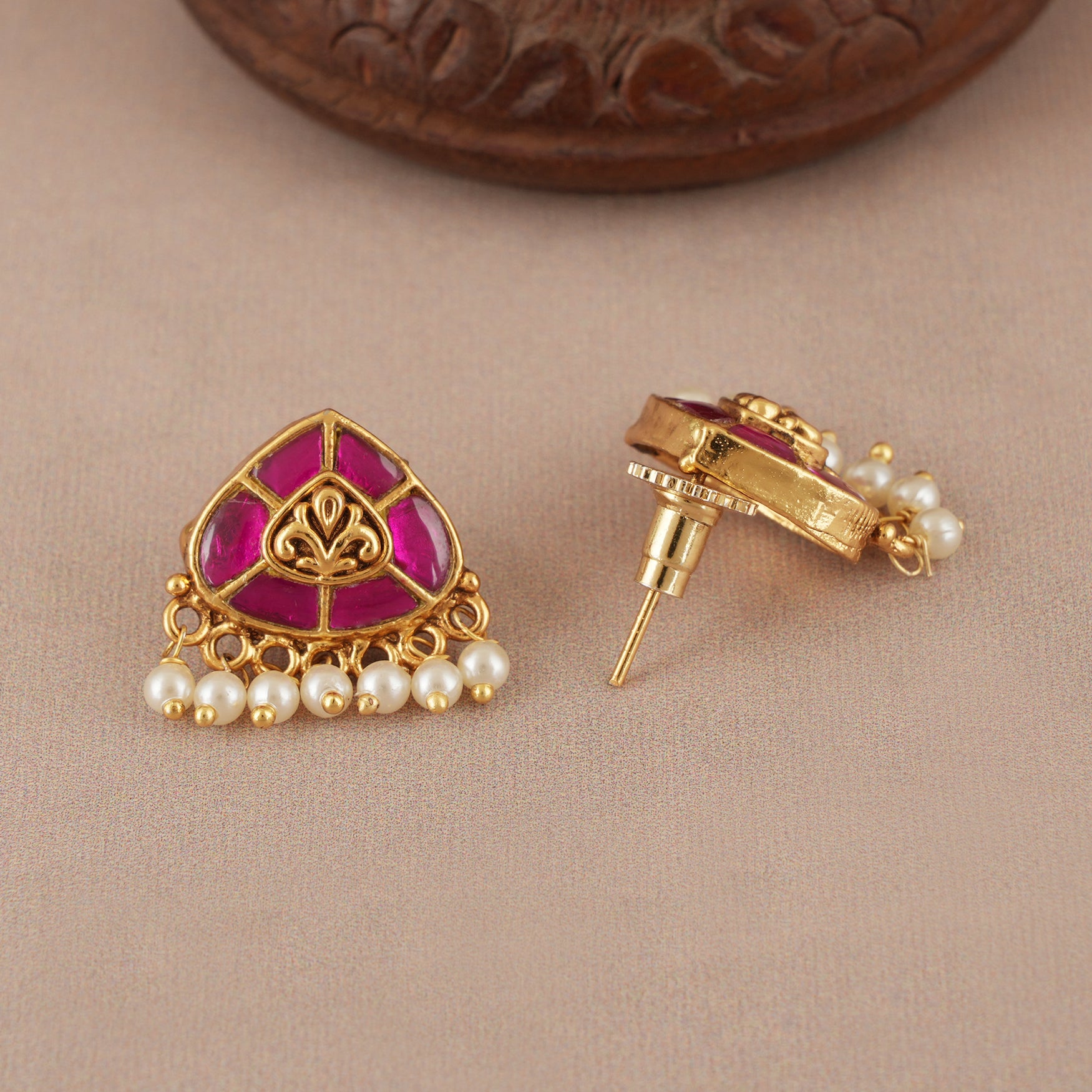 Elegant ruby antique gold mangalsutra set