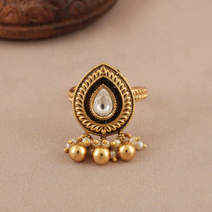 Stunning kundan antique gold finger ring