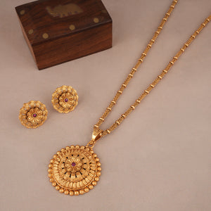 Beautiful floral big size gold pendant set