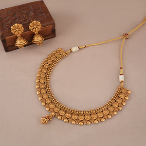 Beautiful gold necklace set