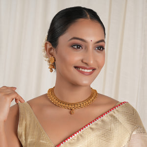 Beautiful gold necklace set