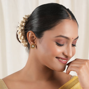 Small antique gold kundan earring