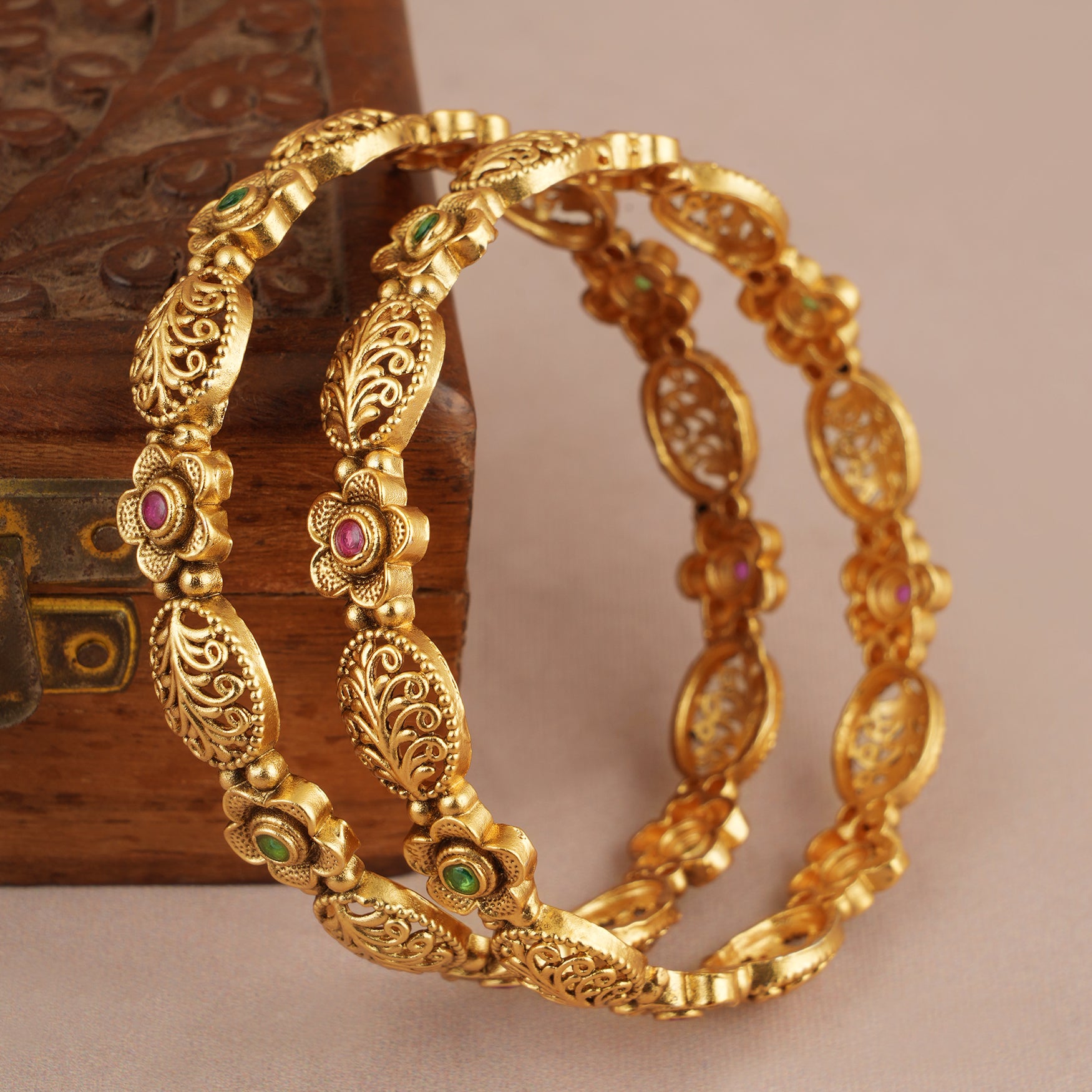 Multicolor stone gold bangle set
