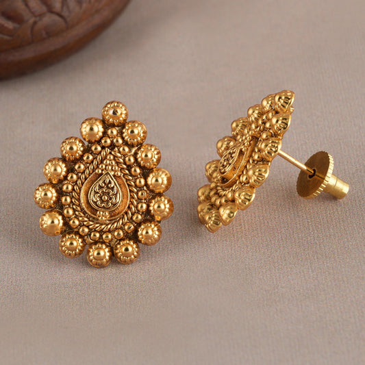 Stunning antique gold pear shape stud