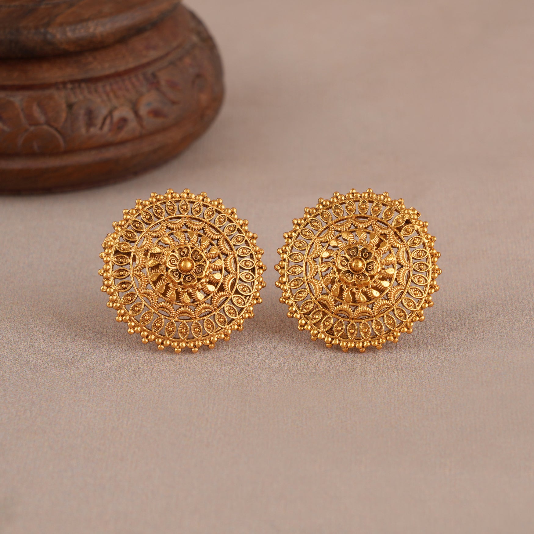 Plain antique gold floral stud