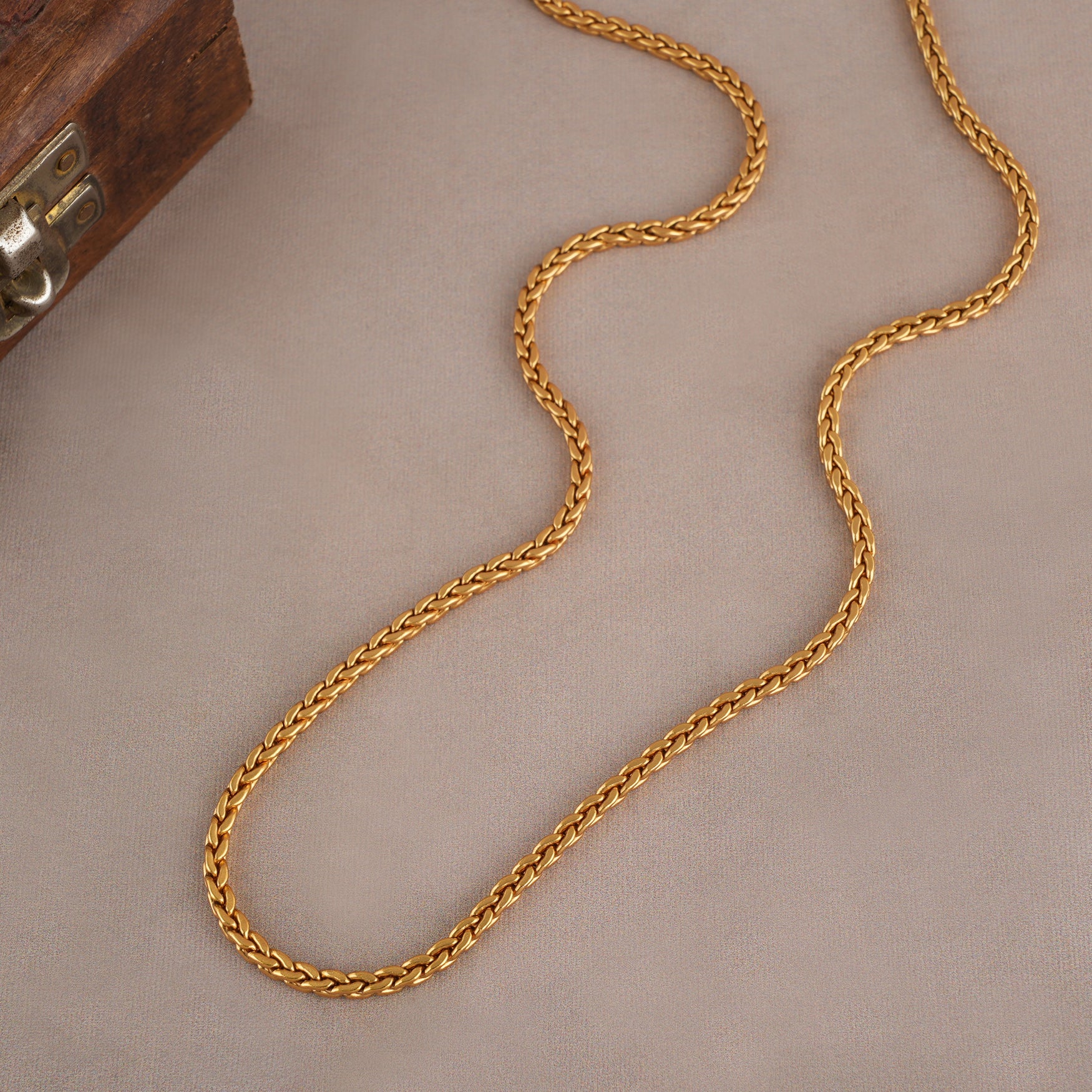 Gold plated chain for women