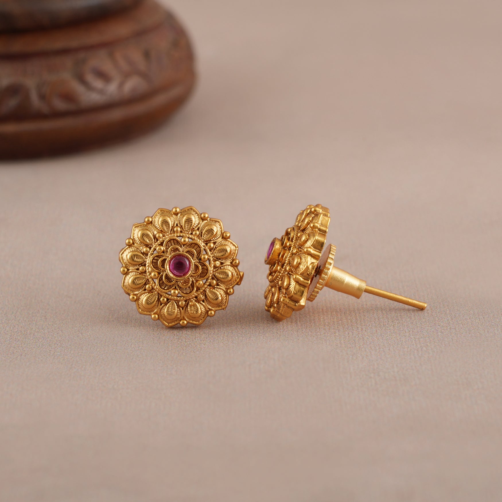 Beautiful stone stud gold plated earring