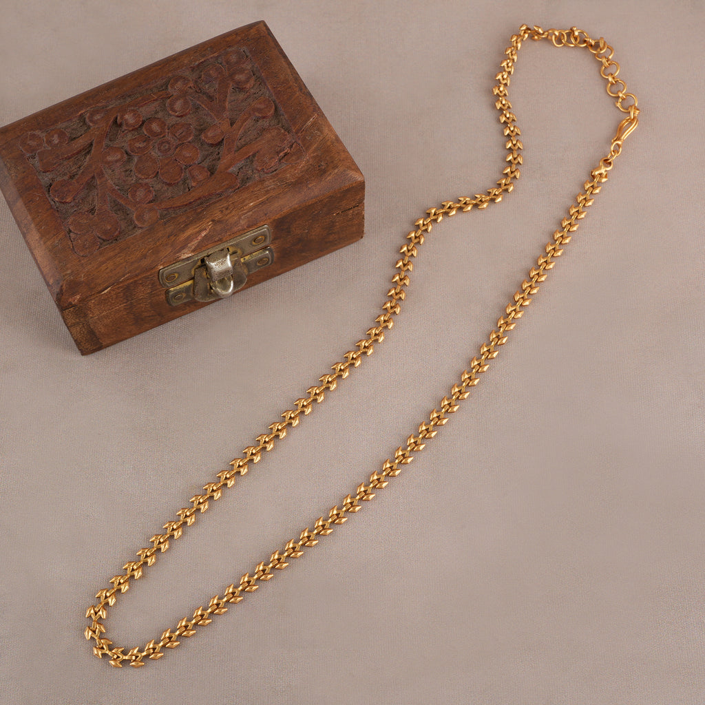 Sleek solid gold plated chain