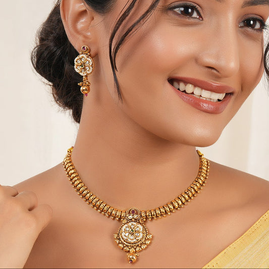 Amazing antique gold kundan necklace set