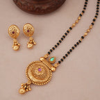 Antique gold stone ruby mangalstura set