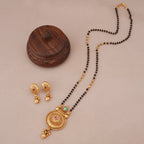 Antique gold stone ruby mangalstura set