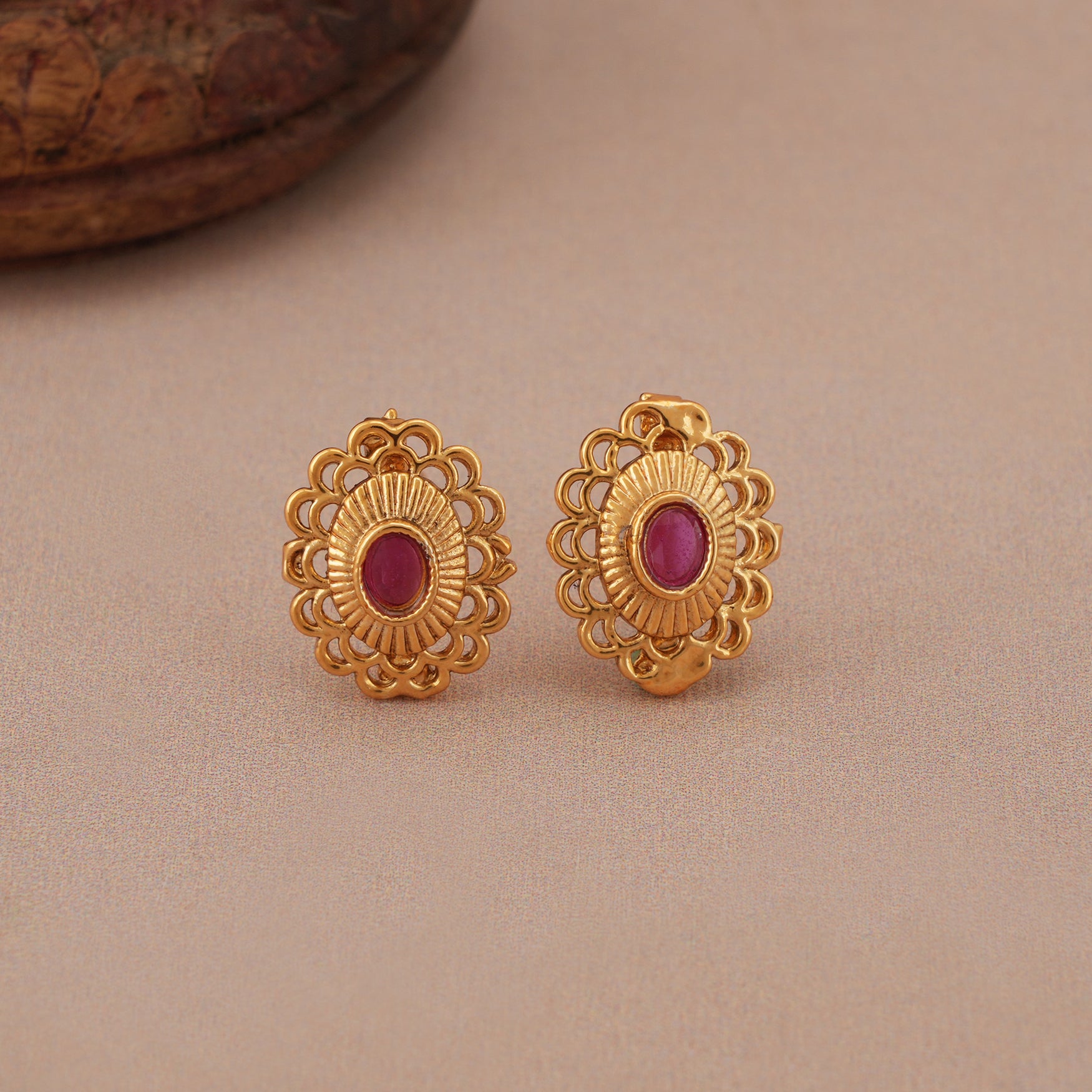 Cute oval ruby gold plated pendant set