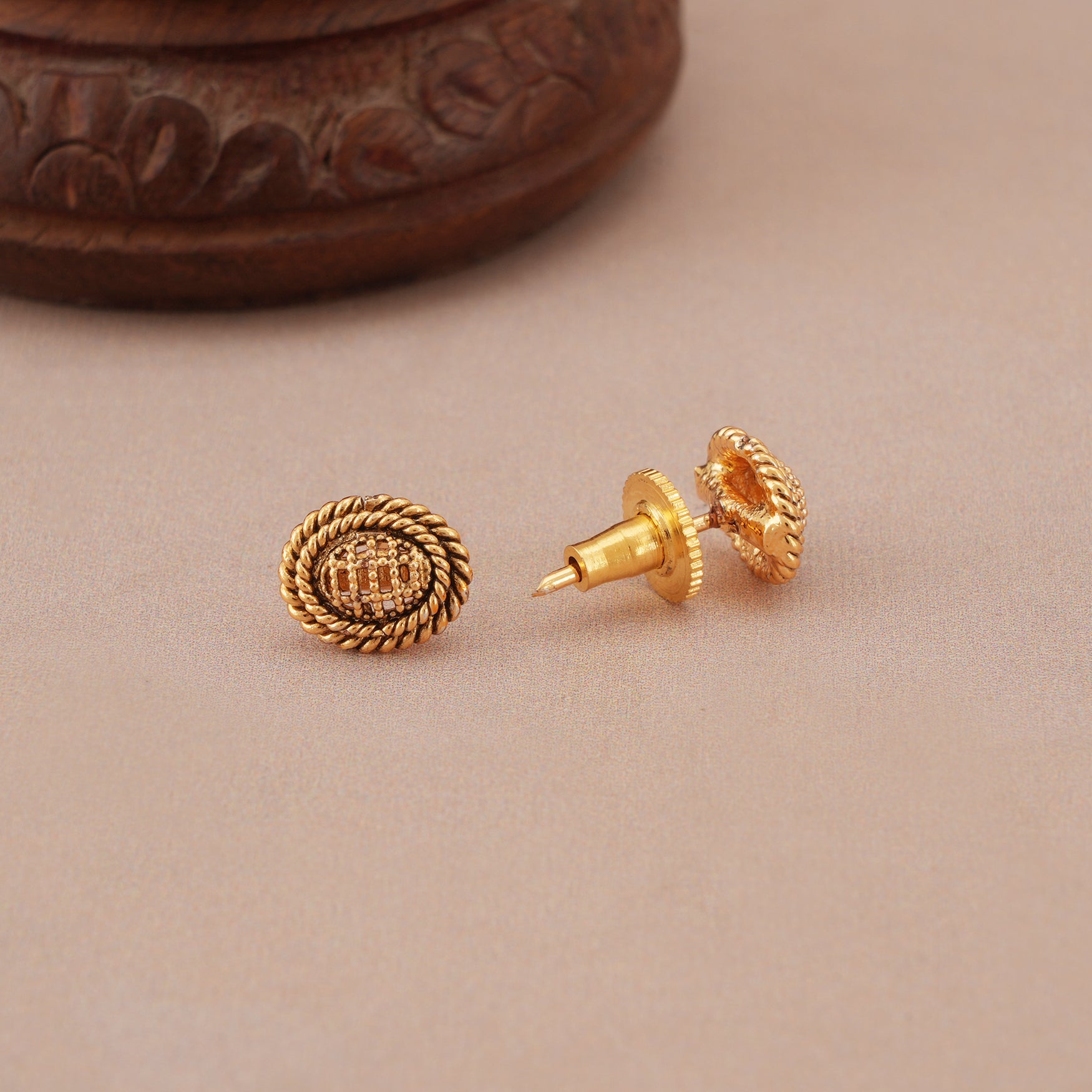 Cute oval plain antique gold necklace set