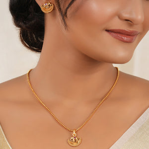 Cute elegant gold plated pendant set