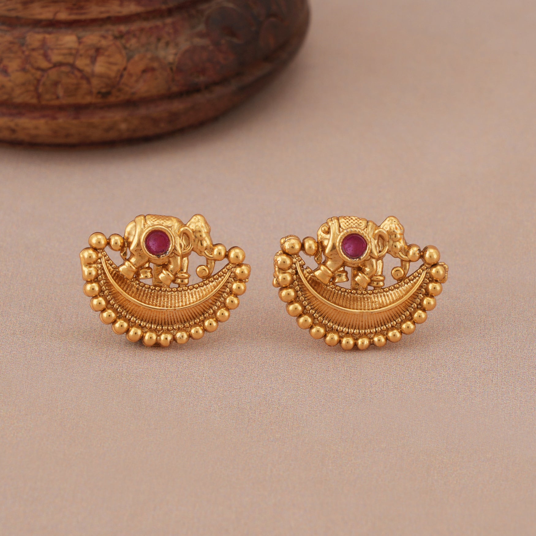 Cute elegant gold plated pendant set