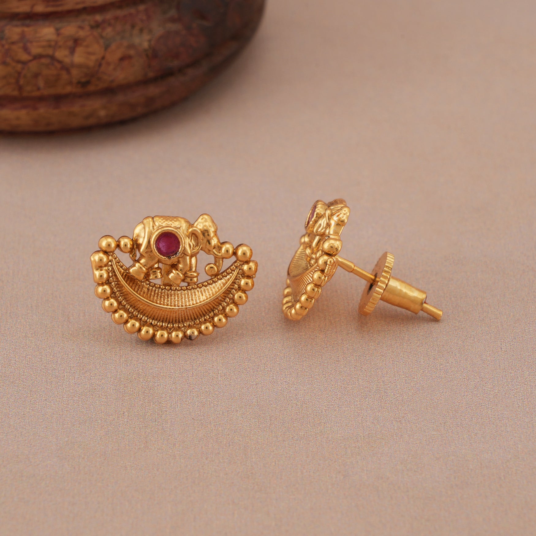 Cute elegant gold plated pendant set