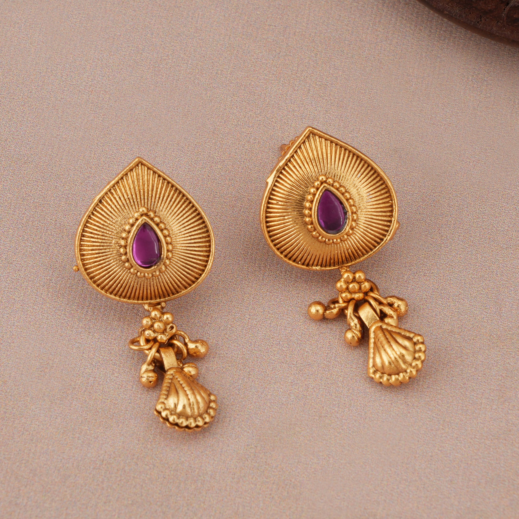 Plain antique gold stone mangalsutra set