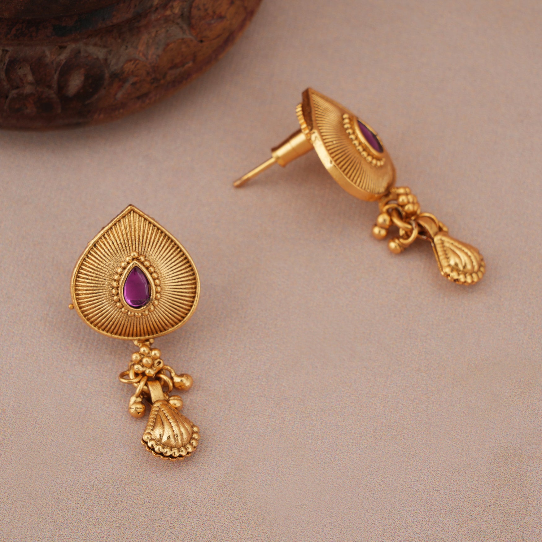 Plain antique gold stone mangalsutra set