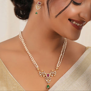 Stunning long pearl diamond pendant set