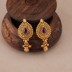 Beautiful antique gold ruby stone pendant set