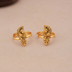 Cute elegant plain antique gold toe ring