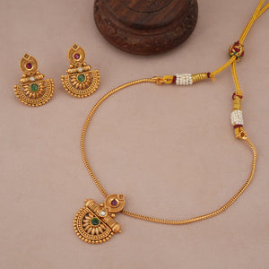 Cute elegant stone antique gold necklace set