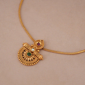 Cute elegant stone antique gold necklace set
