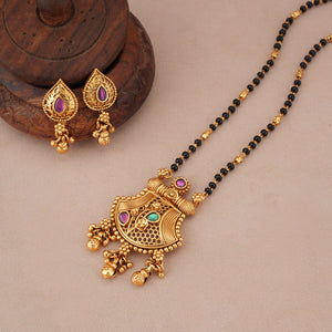Stunning long antique gold stone mangalsutra set