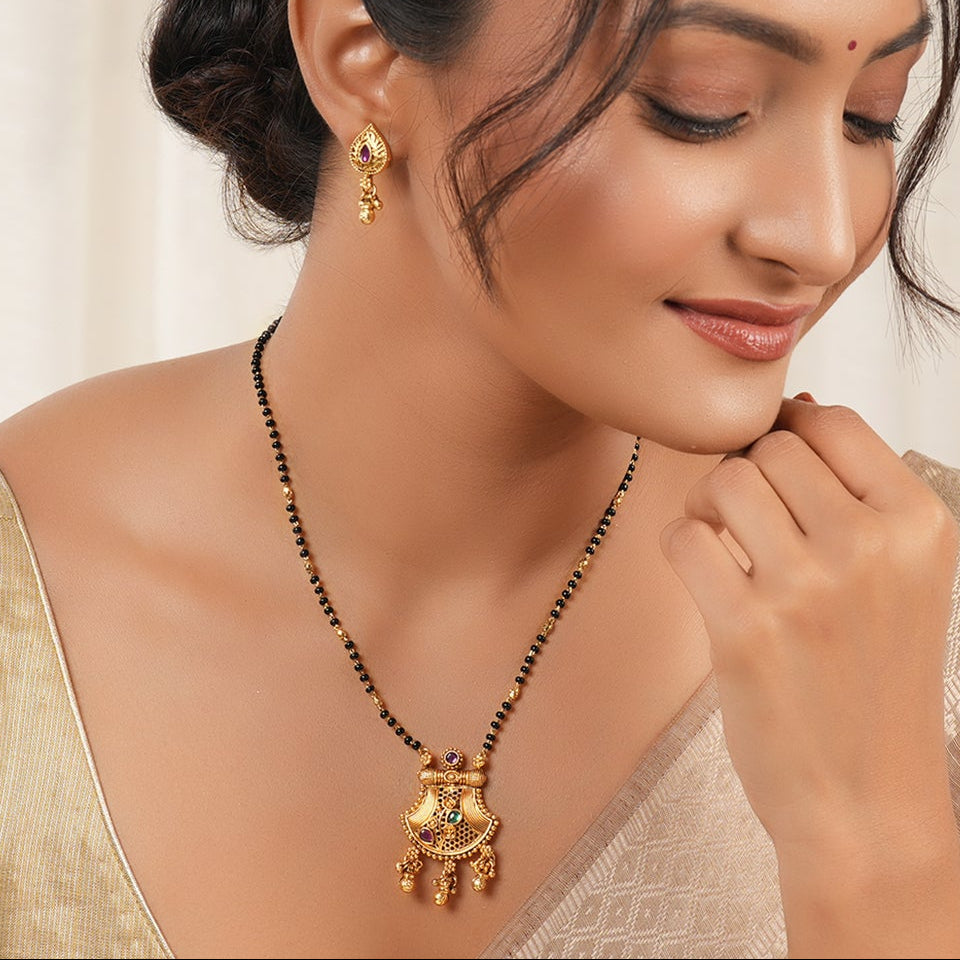 Stunning long antique gold stone mangalsutra set