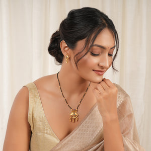 Stunning long antique gold stone mangalsutra set