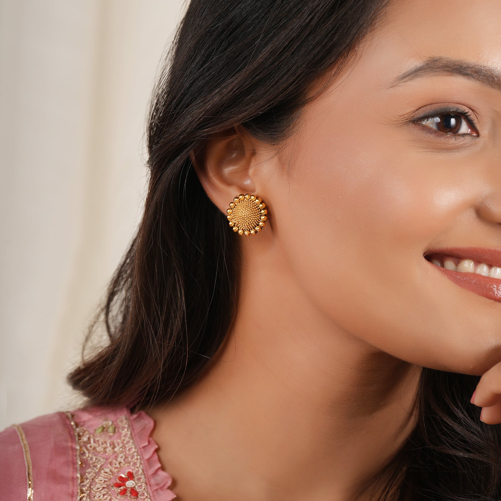 Cute plain antique gold stud