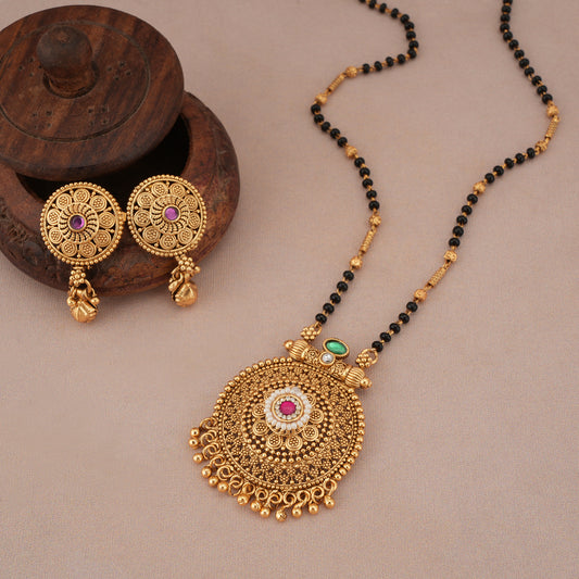 Stunning antique gold filigree stone mangalsutra set
