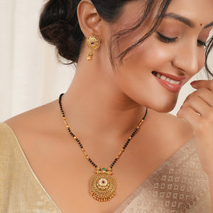 Stunning antique gold filigree stone mangalsutra set