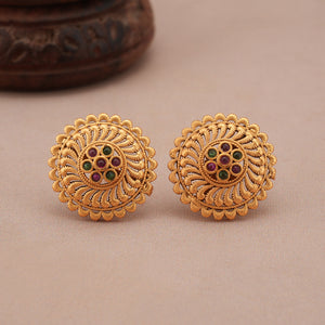 Stunning round stone stud earring