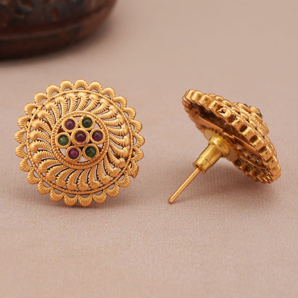 Stunning round stone stud earring