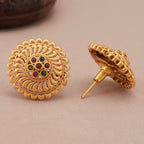 Stunning round stone stud earring
